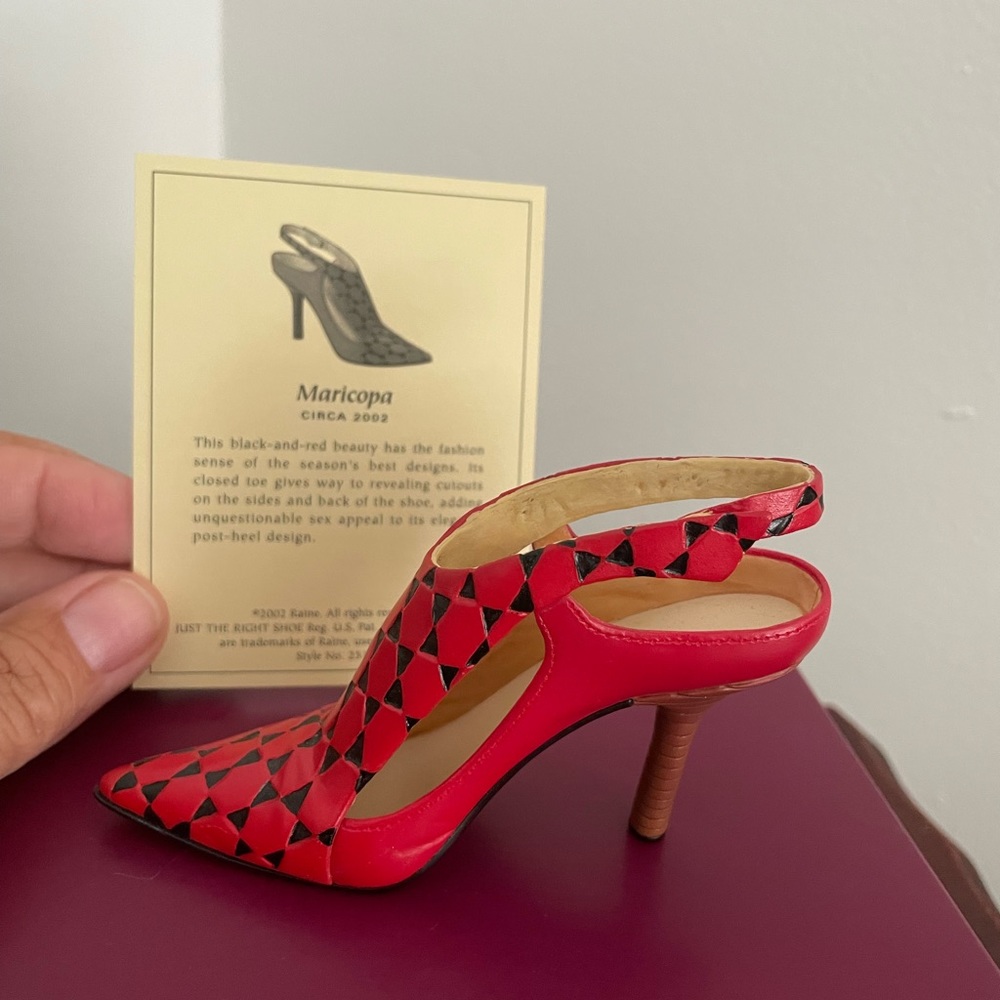 Just the Right Shoe by Raine
